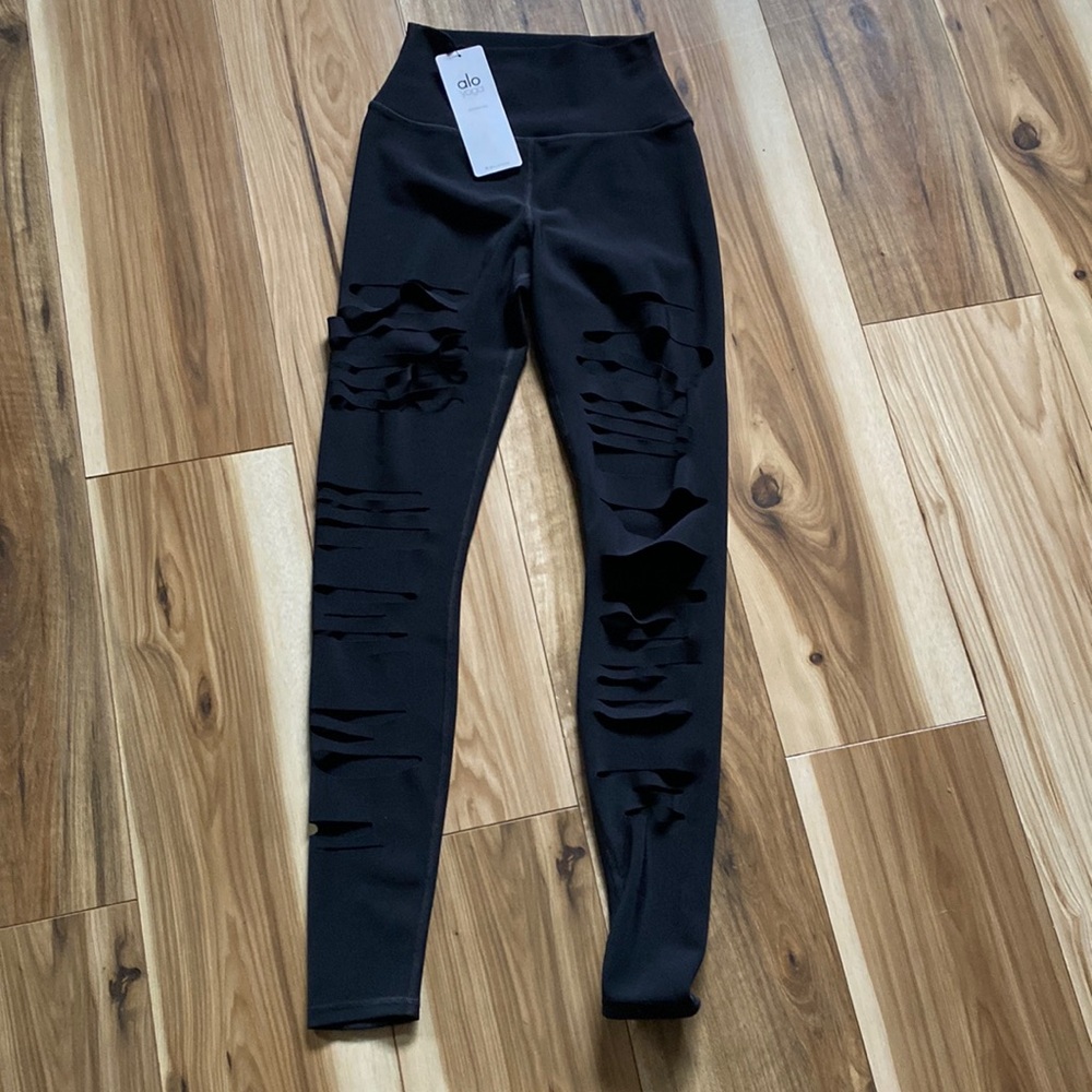 ALO YOGA Hi Waist Extreme Ripped Leggings